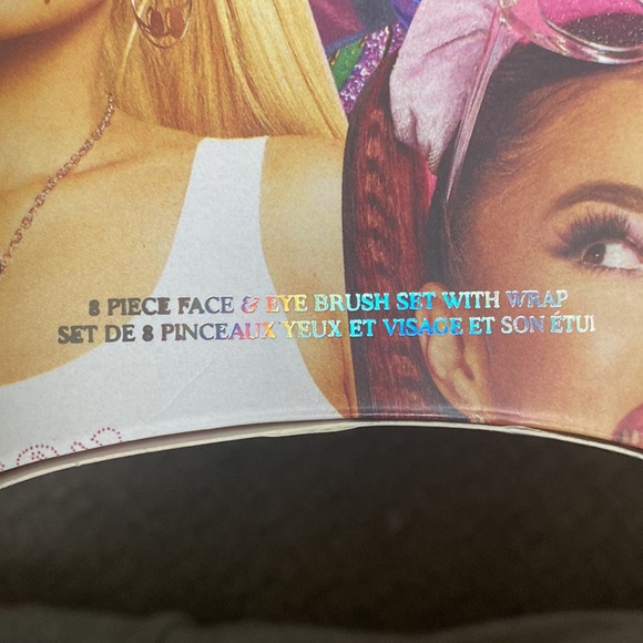 BH Cosmetics x Iggy 9 pc Brush Set w/ Case - Picture 3 of 5